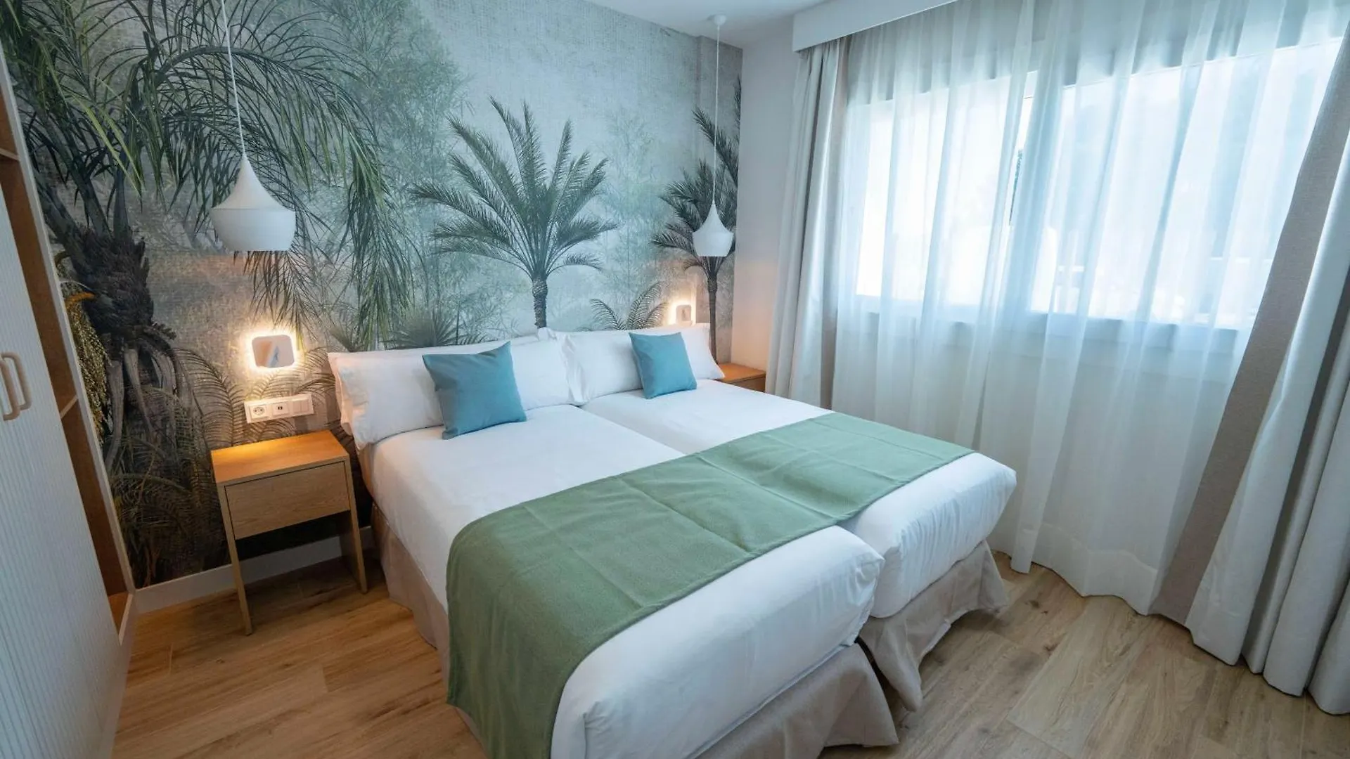 Punta Candor Suites Rota 0*,